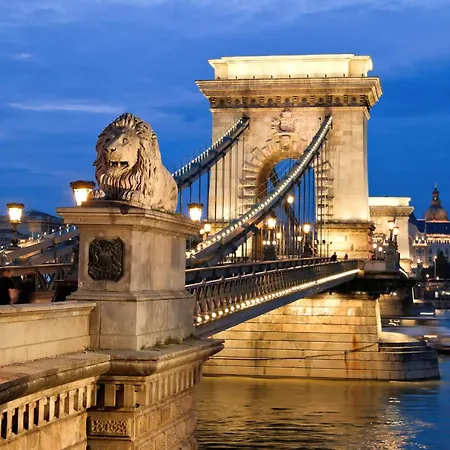 Danube Side Cosy Quiet Appartement