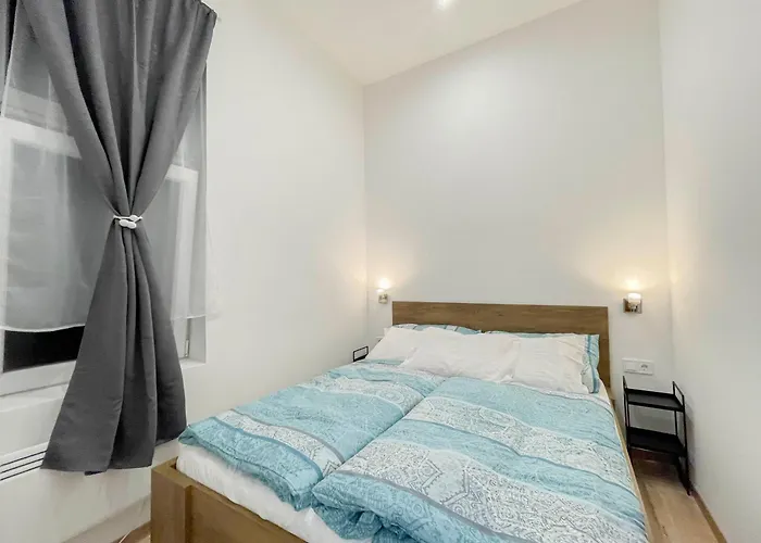 Danube Side Cosy Quiet Appartement