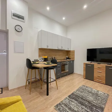 Danube Side Cosy Quiet Apartamento Budapeste