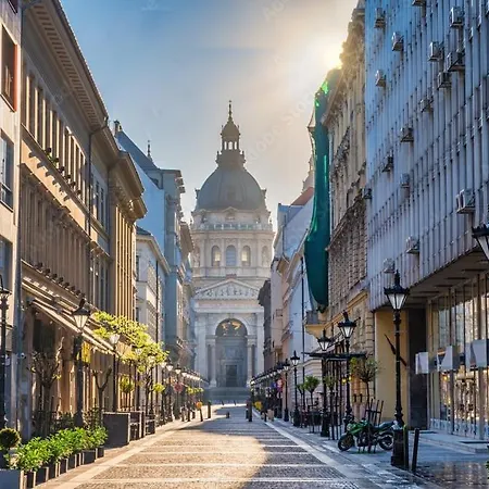 Danube Side Cosy Quiet Апартаменты *