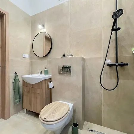 Danube Side Cosy Quiet Апартаменты